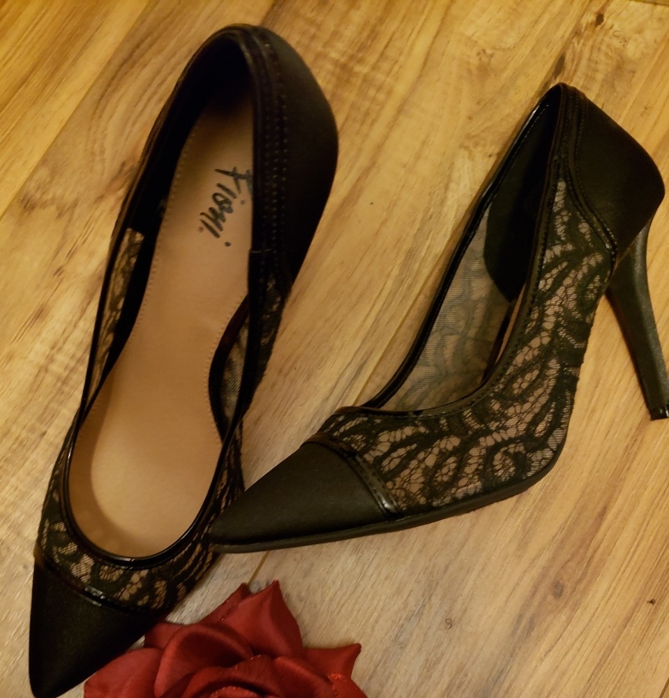 Ladies Heels SOLD